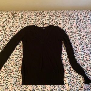 Black simple v neck sweater blouse